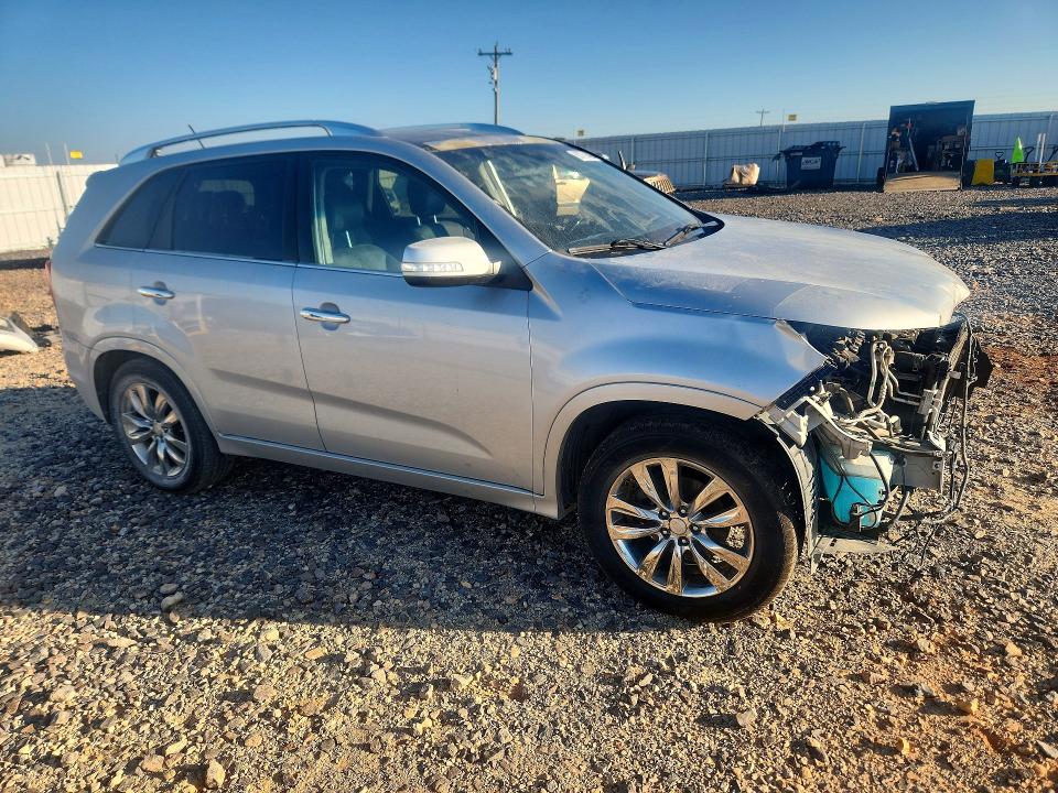 60761406 :رقم المزاد ، 5XYKW4A22DG377590 vin ، 2013 Kia Sorento مزاد بيع