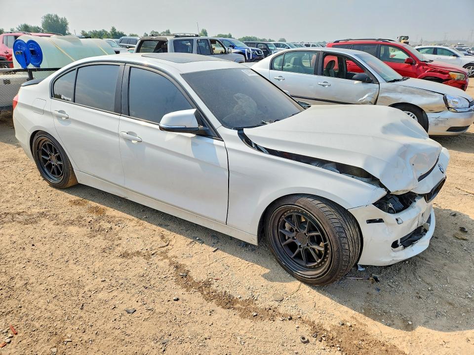 61486846 :رقم المزاد ، WBA3B9G54DNP39732 vin ، 2013 Bmw 335 مزاد بيع