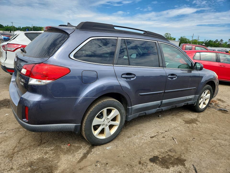 2014 Subaru Outback მანქანა იყიდება აუქციონზე, vin: 4S4BRBCC7E3227946, აუქციონის ნომერი: 60919536
