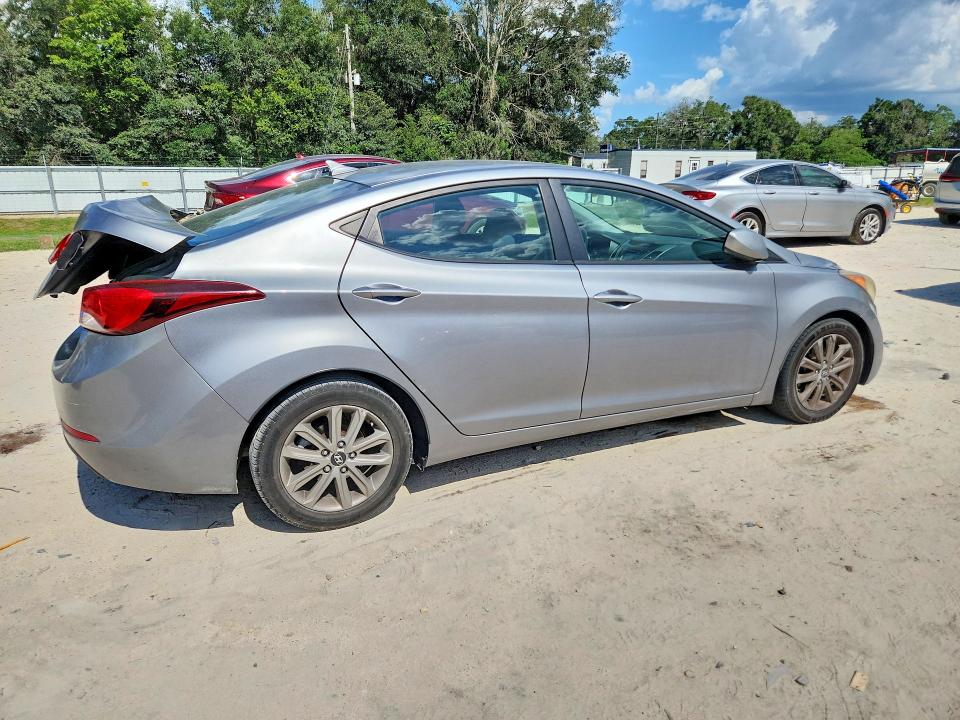 62277466 :رقم المزاد ، KMHDH4AE2FU222239 vin ، 2015 Hyundai Elantra مزاد بيع