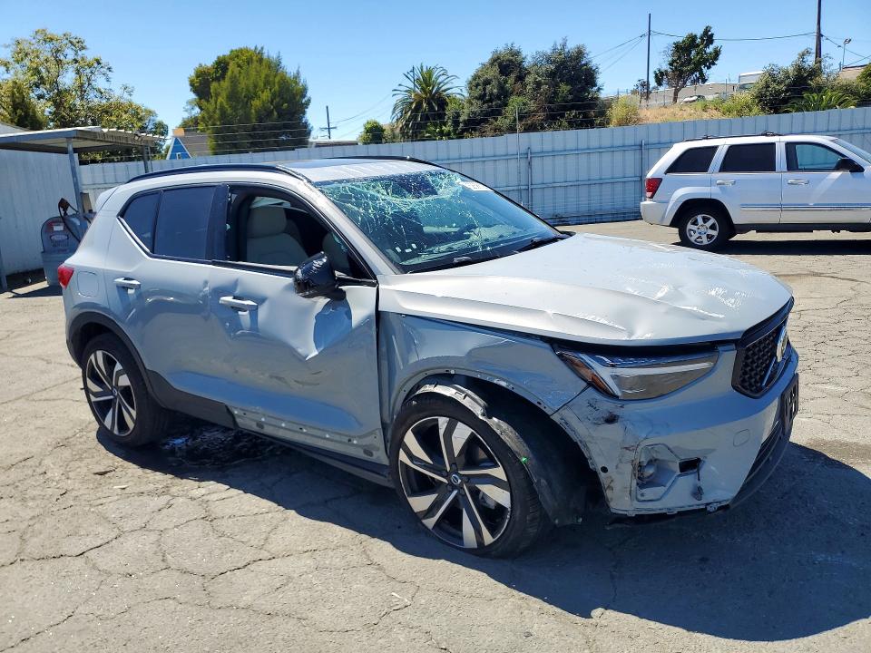 Продажа на аукционе авто 2024 Volvo Xc40, vin: YV4L12UM2R2299864, номер лота: 62699126