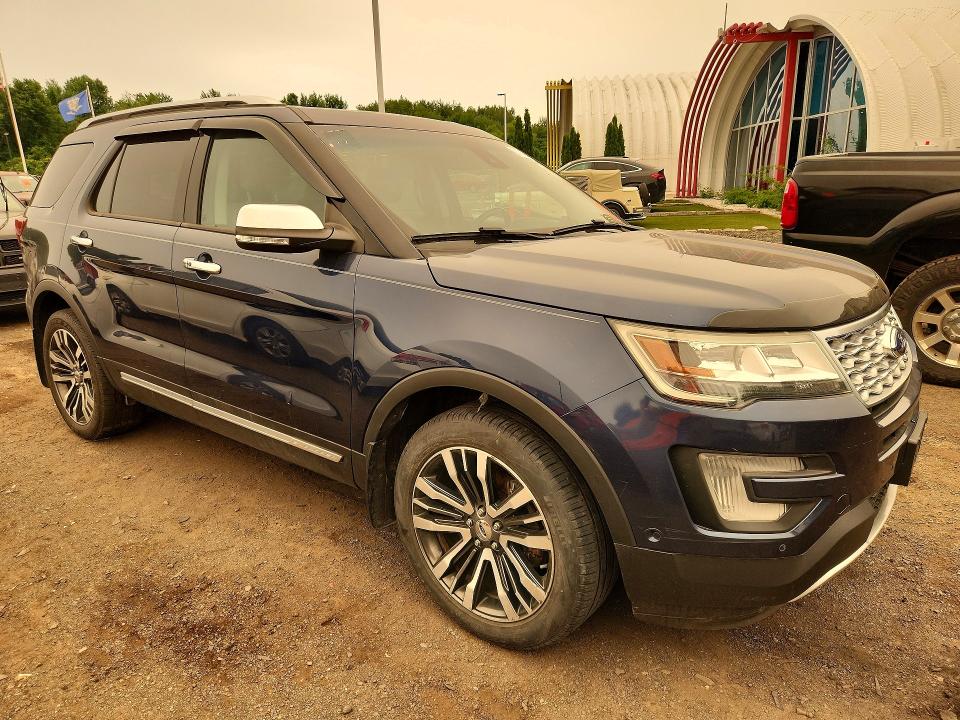 61049776 :رقم المزاد ، 1FM5K8HT8GGB25970 vin ، 2016 Ford Explorer مزاد بيع