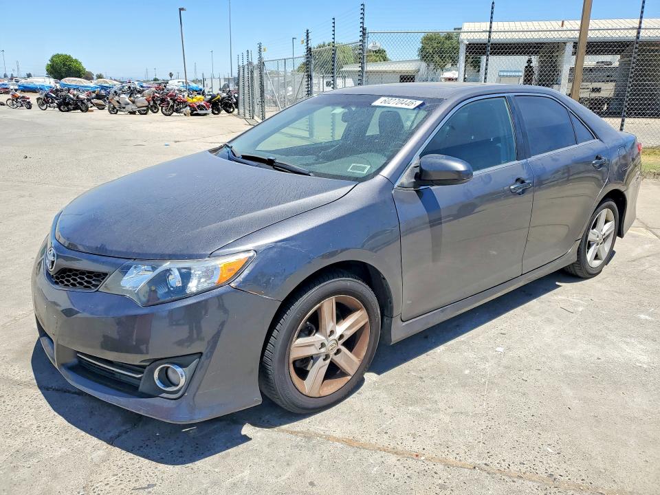 Aukcja sprzedaży 2014 Toyota Camry, vin: 4T1BF1FK2EU741221, numer aukcji: 60270446