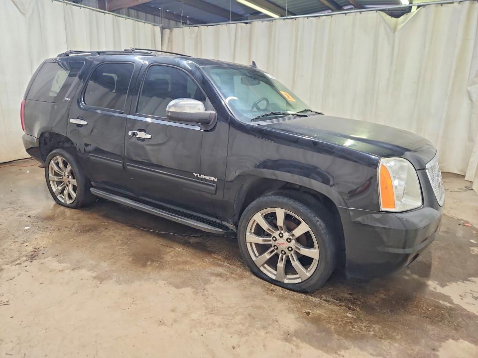 59677546 :رقم المزاد ، 1GKS1CE01DR182636 vin ، 2013 Gmc Yukon مزاد بيع