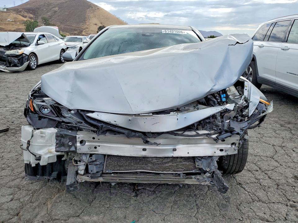 61491006 :رقم المزاد ، 4T1G11AK2MU561263 vin ، 2021 Toyota Camry مزاد بيع
