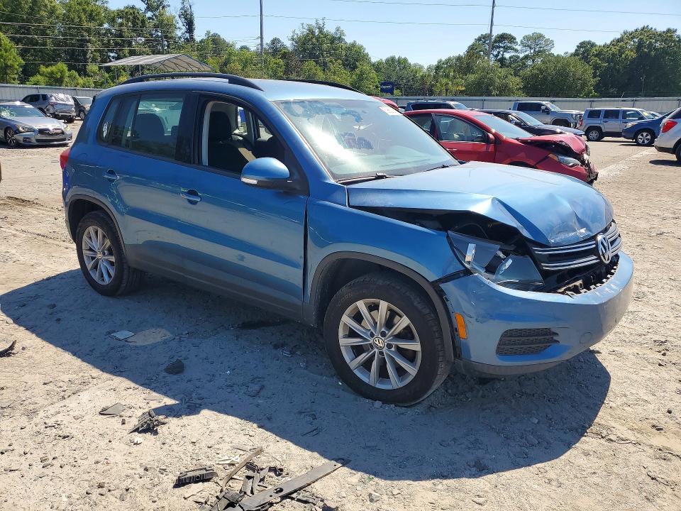 Auction sale of the 2017 Volkswagen Tiguan, vin: WVGAV7AX6HK042629, lot number: 59668266