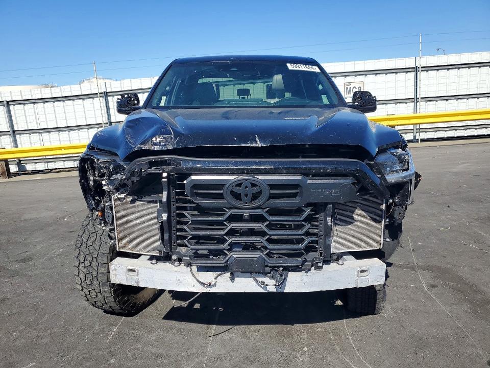 59911666 :رقم المزاد ، 5TFWA5DB8SX299859 vin ، 2025 Toyota Tundra مزاد بيع