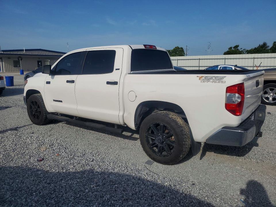 61758406 :رقم المزاد ، 5TFEY5F17JX232566 vin ، 2018 Toyota Tundra مزاد بيع