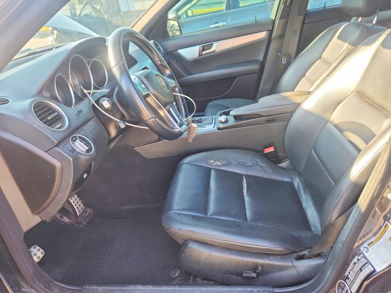 60951816 :رقم المزاد ، WDDGF4HB7EA946937 vin ، 2014 Mercedes-benz C مزاد بيع