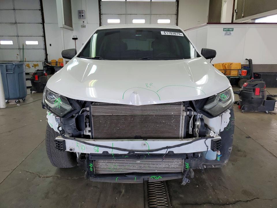 Продажа на аукционе авто 2019 Chevrolet Equinox, vin: 2GNAXUEV6K6295862, номер лота: 61783076