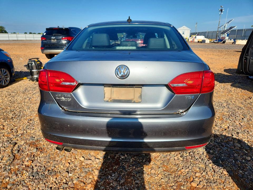 2014 Volkswagen Jetta მანქანა იყიდება აუქციონზე, vin: 3VWLL7AJ1EM398602, აუქციონის ნომერი: 59021326