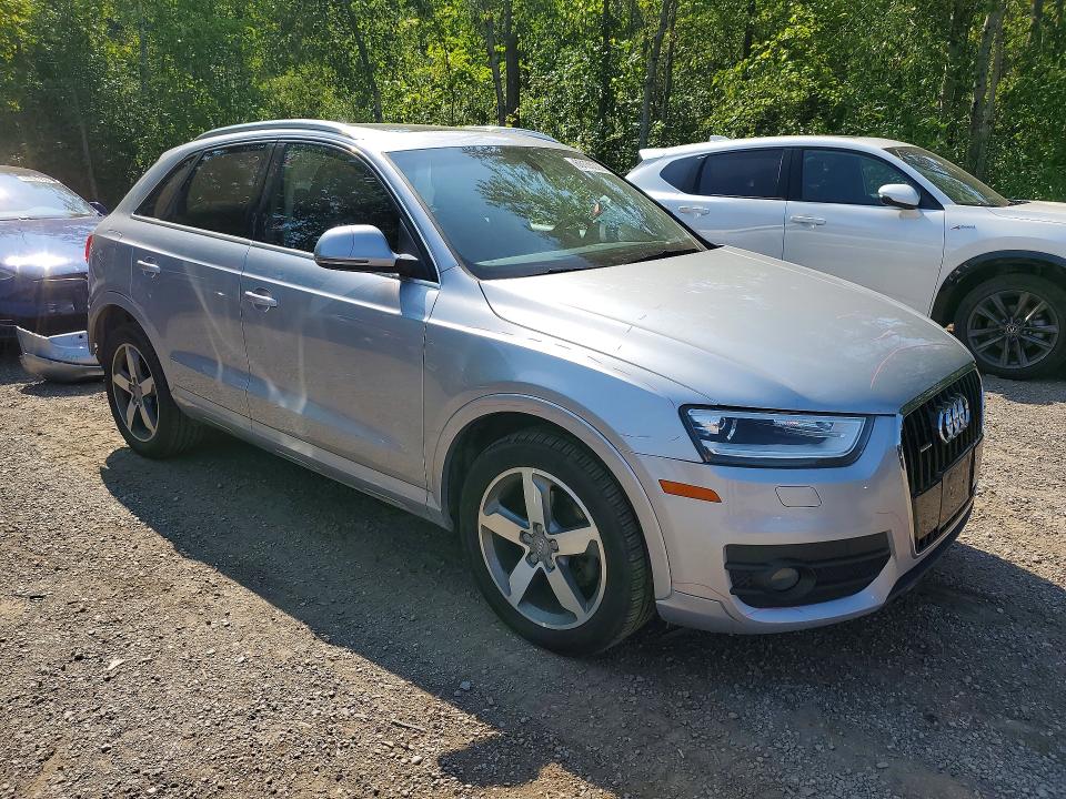 Продажа на аукционе авто 2015 Audi Q3, vin: WA1EFEFS0FR002677, номер лота: 63135326