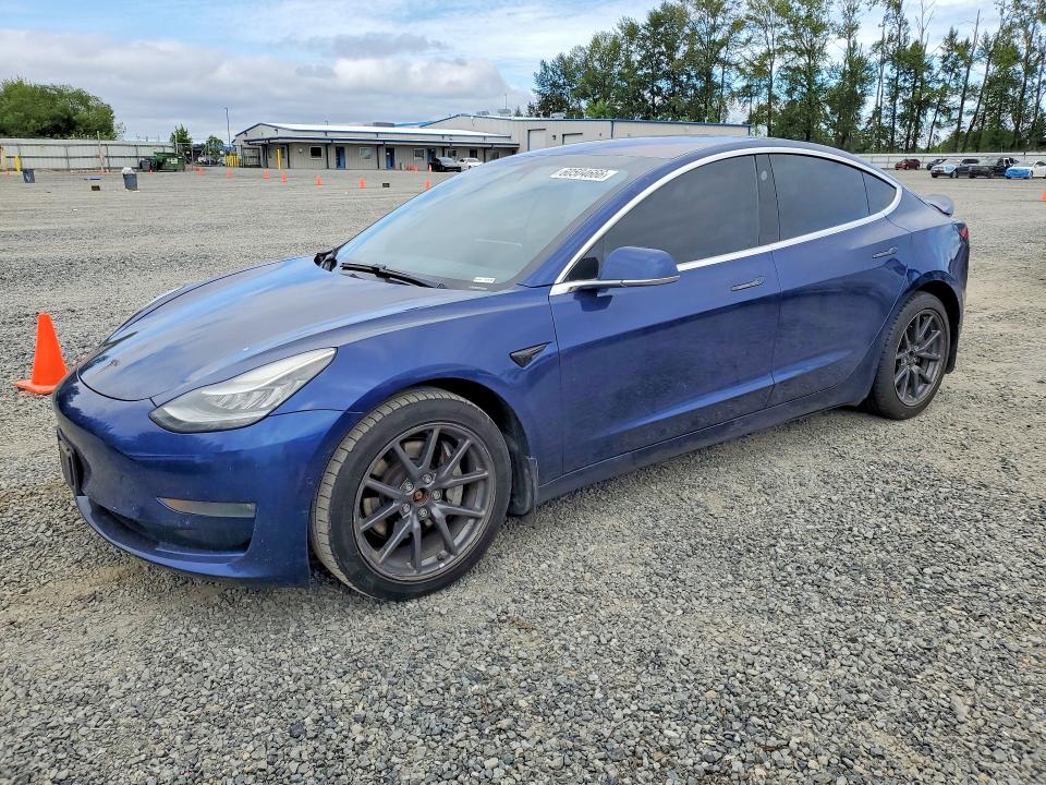 Продажа на аукционе авто 2018 Tesla Model 3, vin: 5YJ3E1EB5JF093681, номер лота: 60504666