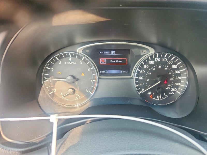 62637406 :رقم المزاد ، 5N1DR2MM0HC633720 vin ، 2017 Nissan Pathfinder مزاد بيع