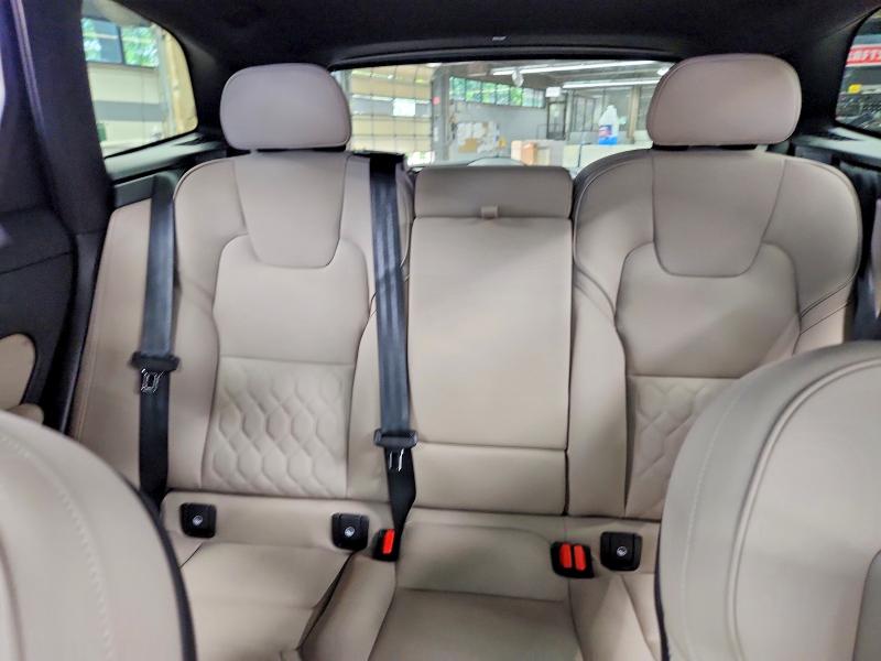 Продаж на аукціоні авто 2026 Volvo Xc60, vin: YV4M12RC7T1464535, номер лоту: 59358956