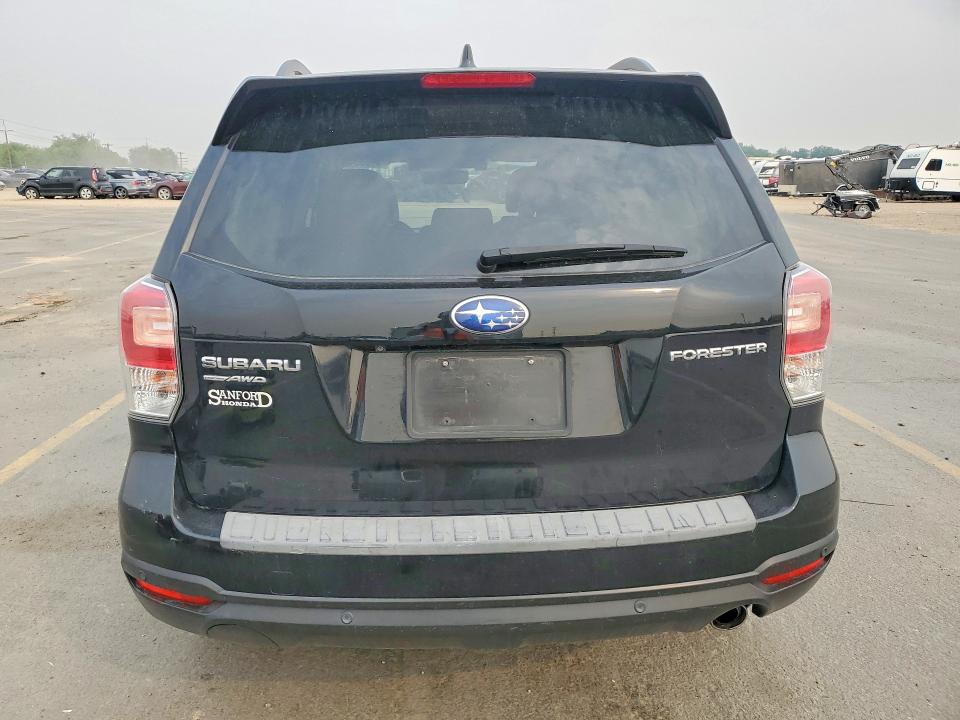61852136 :رقم المزاد ، JF2SJARC6JH501360 vin ، 2018 Subaru Forester مزاد بيع