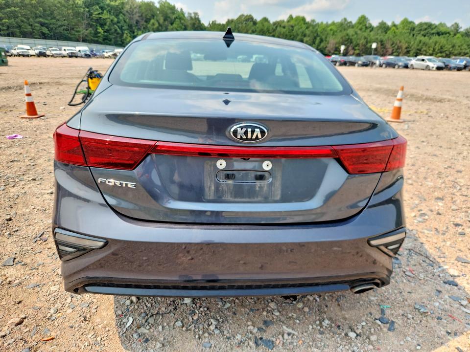 62832076 :رقم المزاد ، 3KPF24AD1ME333544 vin ، 2021 Kia Forte مزاد بيع