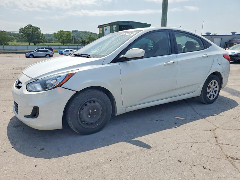 62654506 :رقم المزاد ، KMHCT4AE0DU496028 vin ، 2013 Hyundai Accent مزاد بيع