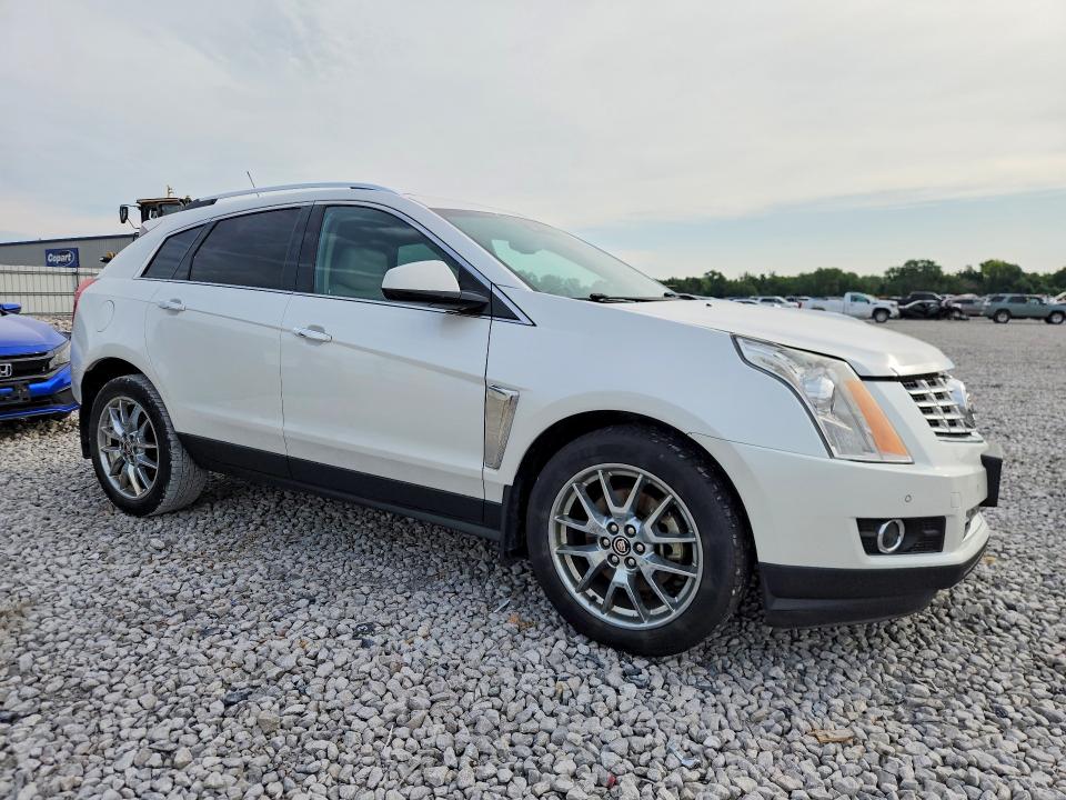 62399456 :رقم المزاد ، 3GYFNDE31GS546762 vin ، 2016 Cadillac Srx مزاد بيع