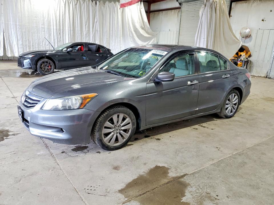 Aukcja sprzedaży 2011 Honda Accord, vin: 1HGCP3F89BA003940, numer aukcji: 61931806