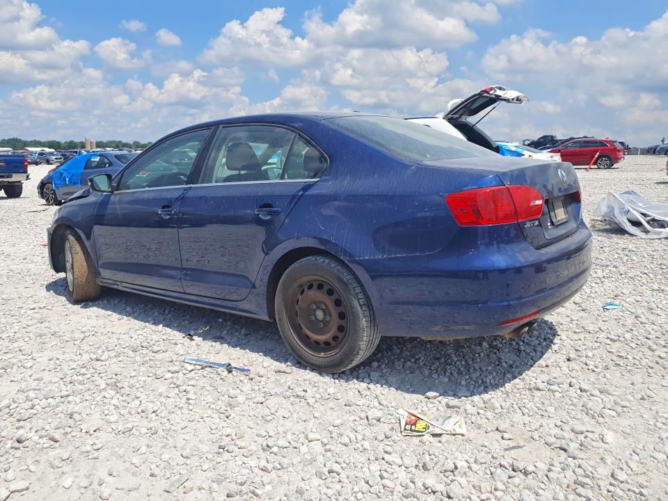60464716 :رقم المزاد ، 3VWDP7AJ3DM218219 vin ، 2013 Volkswagen Jetta مزاد بيع
