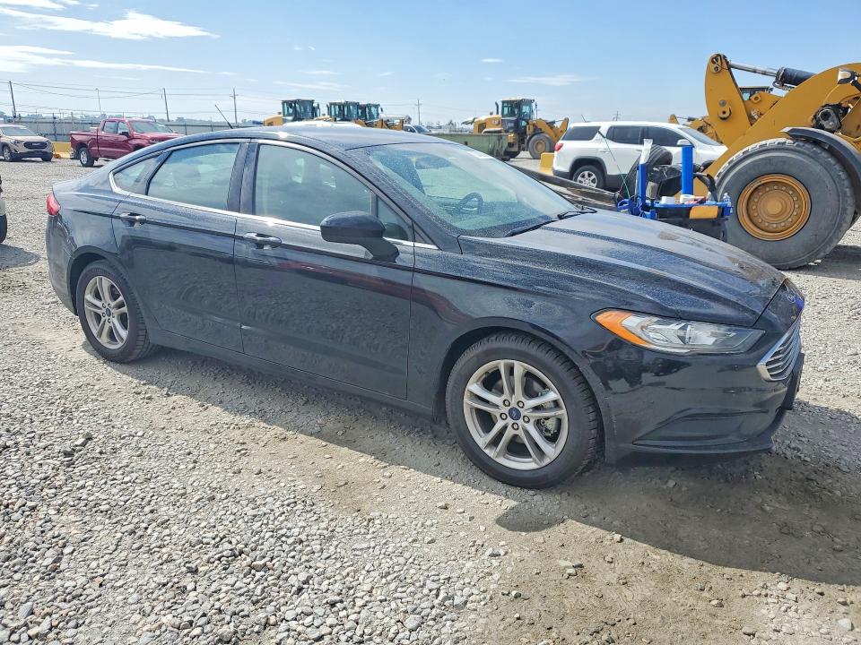 62450896 :رقم المزاد ، 3FA6P0HD3JR186699 vin ، 2018 Ford Fusion مزاد بيع