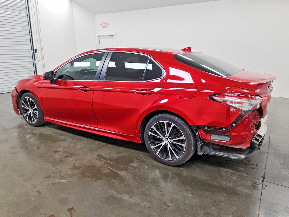 61781646 :رقم المزاد ، 4T1B11HK9KU286651 vin ، 2019 Toyota Camry مزاد بيع