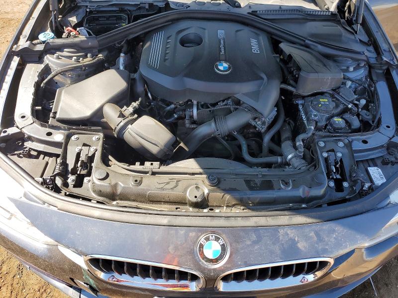 59711386 :رقم المزاد ، WBA8D9C57JA607735 vin ، 2018 Bmw 330 مزاد بيع