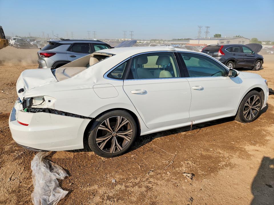 Продажа на аукционе авто 2021 Volkswagen Passat, vin: 1VWSA7A33MC003029, номер лота: 61132196