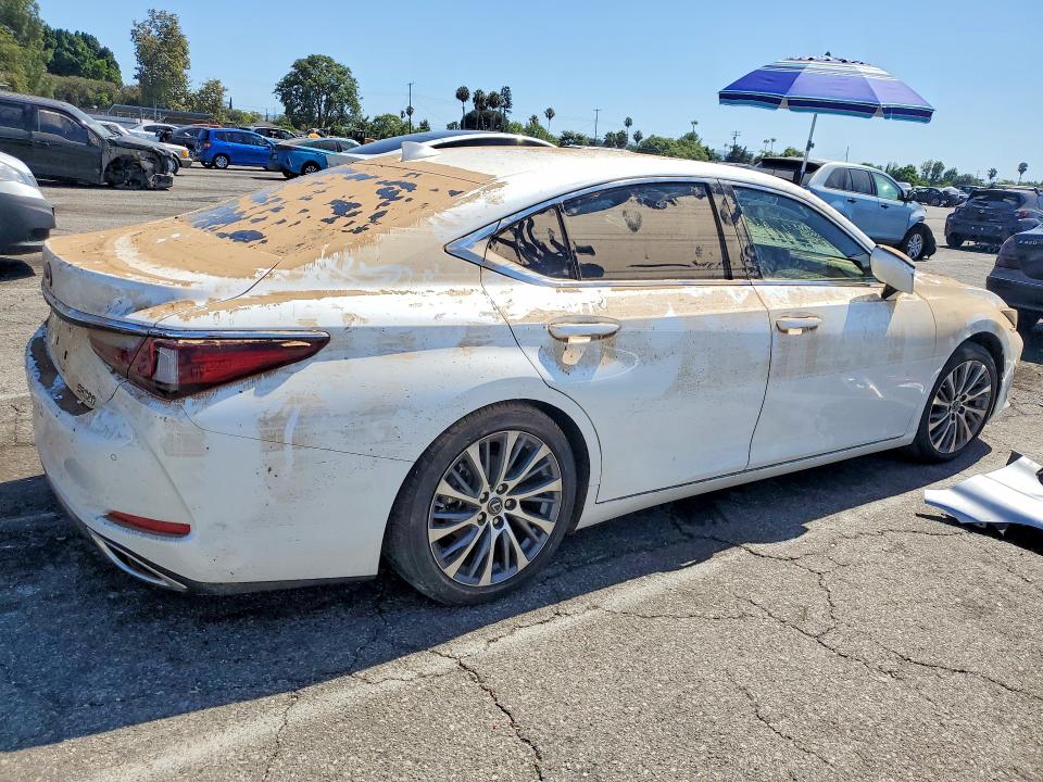 61774286 :رقم المزاد ، 58ADZ1B15MU109964 vin ، 2021 Lexus Es 350 مزاد بيع
