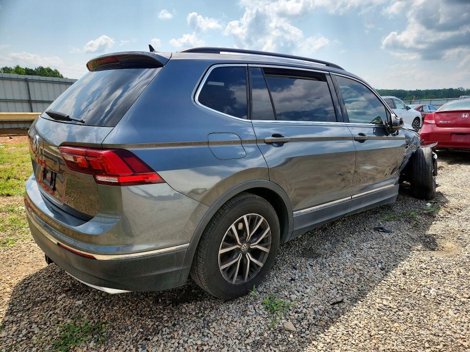 Продаж на аукціоні авто 2020 Volkswagen Tiguan, vin: 3VV3B7AX6LM038251, номер лоту: 61017116