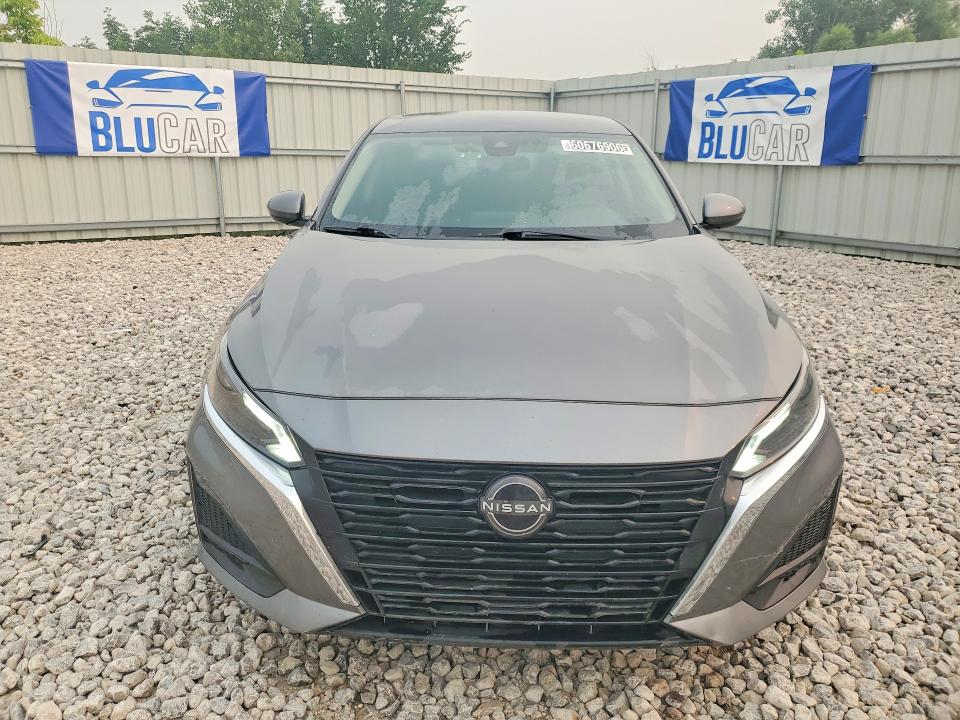 60676906 :رقم المزاد ، 1N4BL4DW2PN424014 vin ، 2023 Nissan Altima مزاد بيع