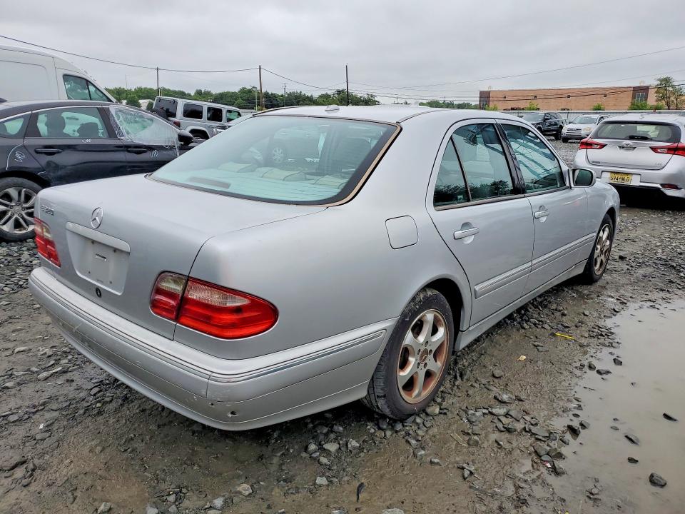 Aukcja sprzedaży 2002 Mercedes-benz E, vin: WDBJF65J92B500803, numer aukcji: 58887636