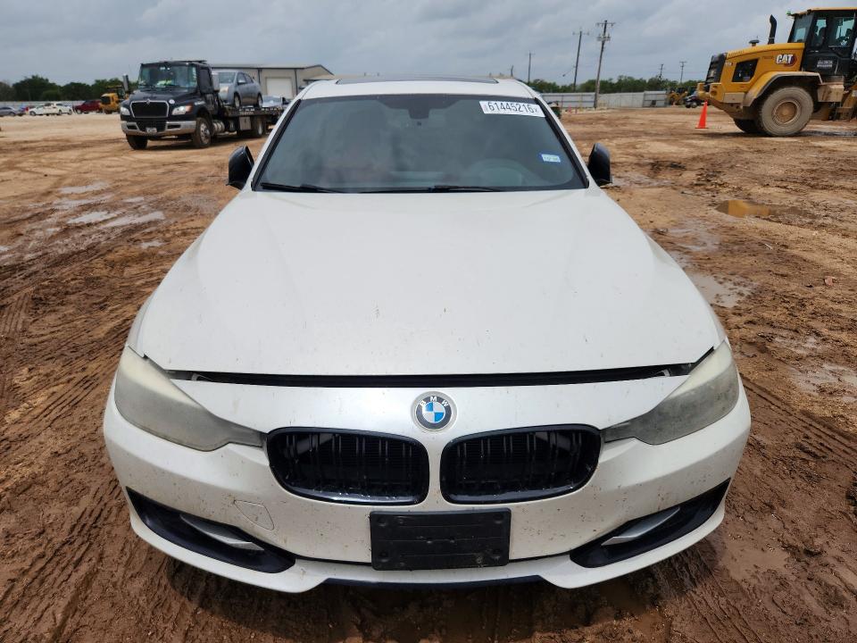 61445216 :رقم المزاد ، WBA3A5C52DF351944 vin ، 2013 Bmw 328 مزاد بيع