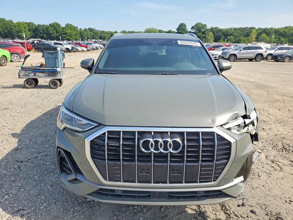 62633576 :رقم المزاد ، WA1EECF31L1026920 vin ، 2020 Audi Q3 مزاد بيع