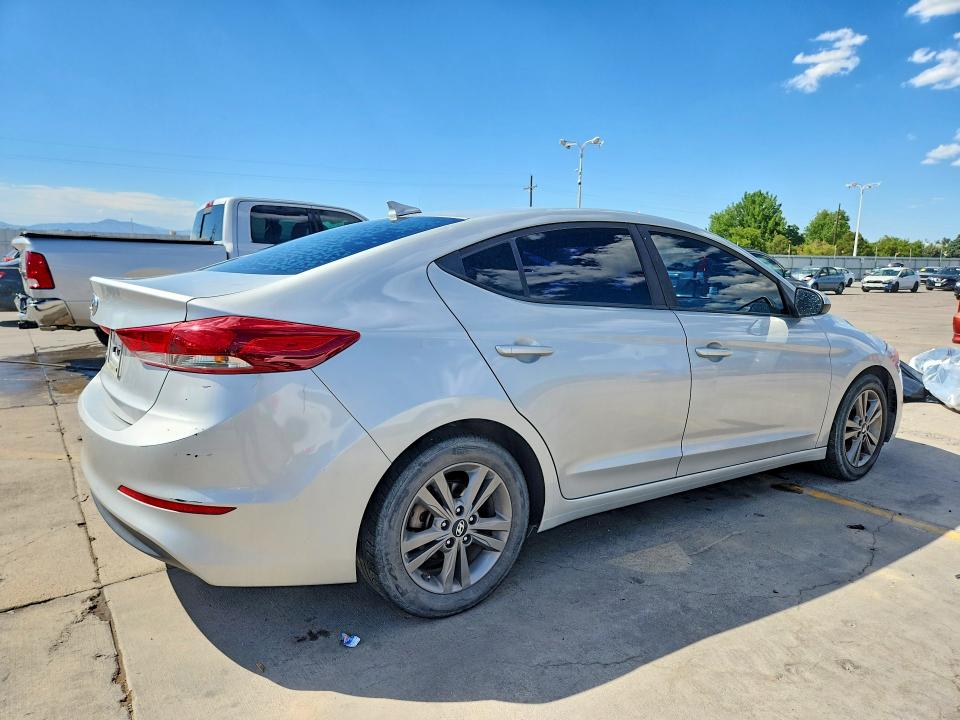 Продаж на аукціоні авто 2018 Hyundai Elantra, vin: 5NPD84LF1JH245623, номер лоту: 60812176