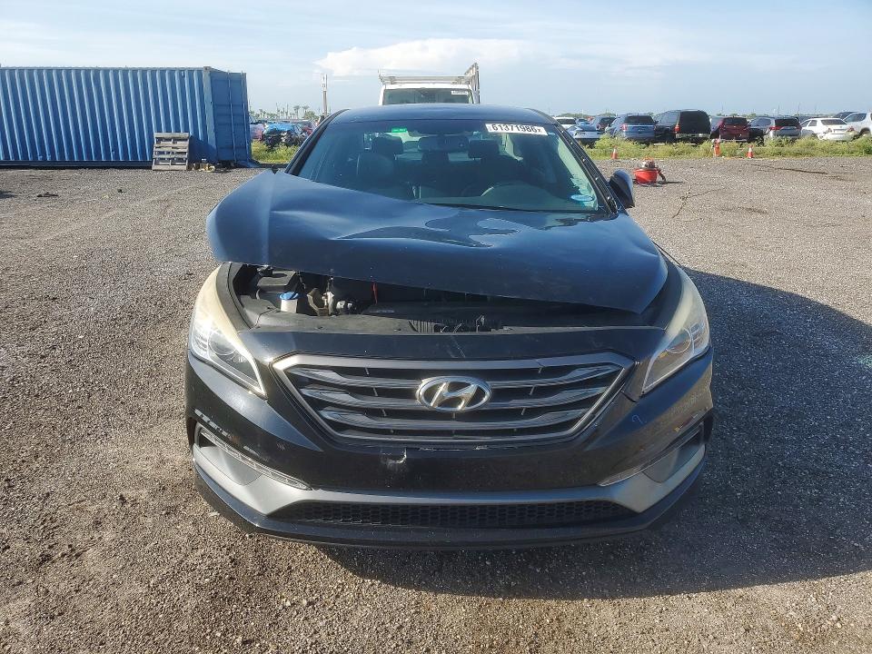 61371986 :رقم المزاد ، 5NPE34AF4FH217148 vin ، 2015 Hyundai Sonata مزاد بيع