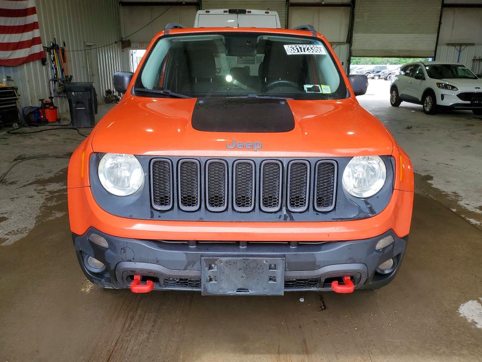 2015 Jeep Renegade მანქანა იყიდება აუქციონზე, vin: ZACCJBCT0FPB64868, აუქციონის ნომერი: 63172336
