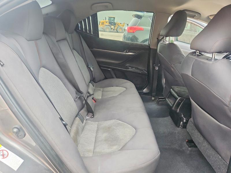 Продажа на аукционе авто 2018 Toyota Camry, vin: 4T1B11HK6JU017604, номер лота: 63224276