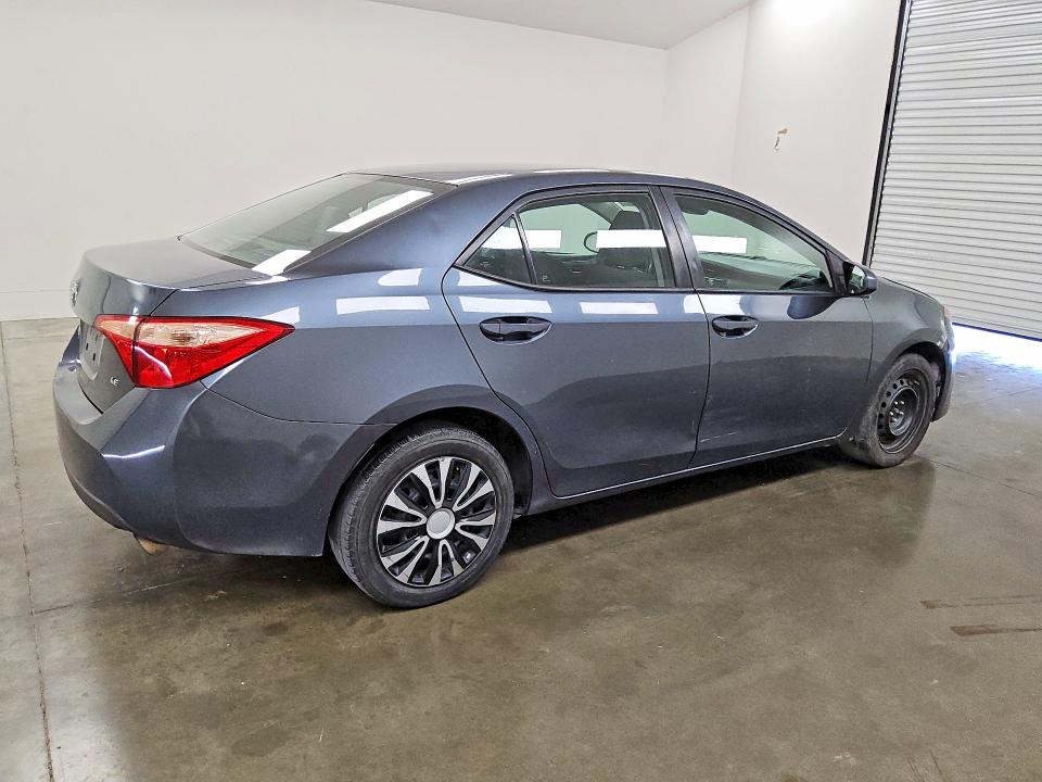 2017 Toyota Corolla მანქანა იყიდება აუქციონზე, vin: 2T1BURHE9HC889318, აუქციონის ნომერი: 61813216