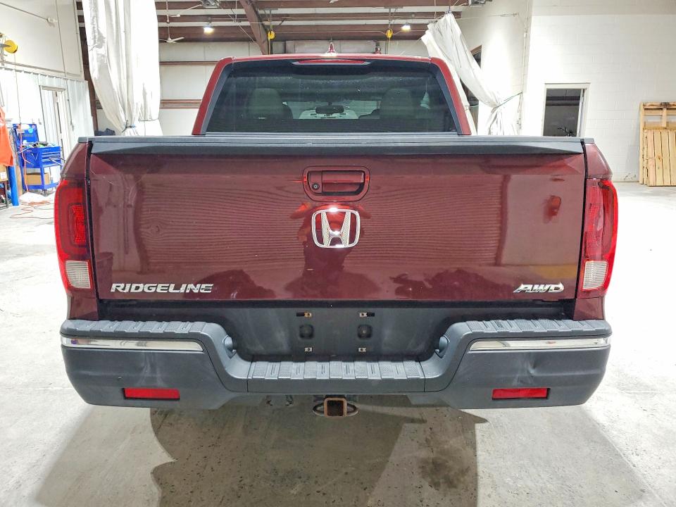Продажа на аукционе авто 2017 Honda Ridgeline, vin: 5FPYK3F65HB003376, номер лота: 63490316