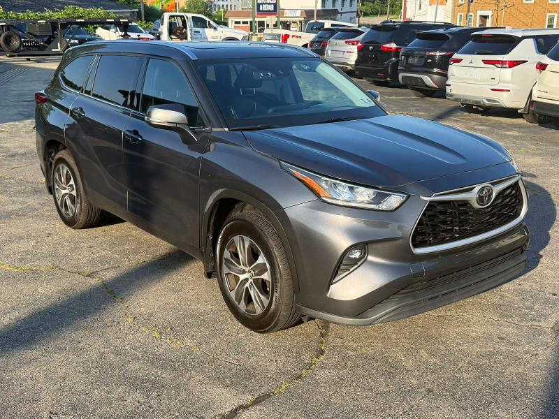 60928286 :رقم المزاد ، 5TDHZRBH6LS010646 vin ، 2020 Toyota Highlander مزاد بيع
