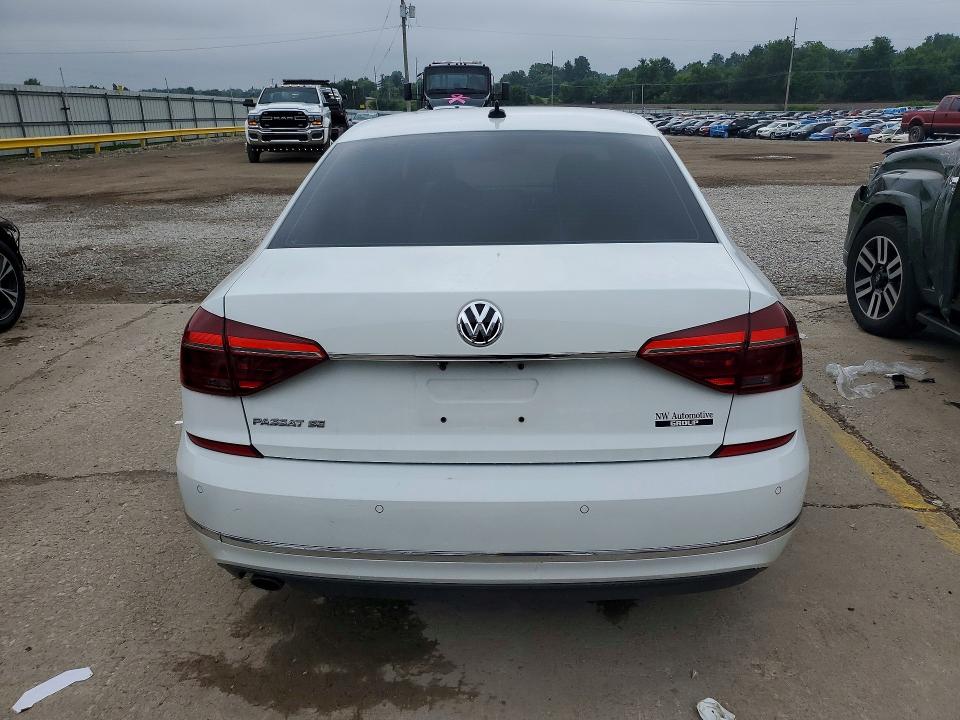 2017 Volkswagen Passat მანქანა იყიდება აუქციონზე, vin: 1VWGT7A32HC037503, აუქციონის ნომერი: 59972366