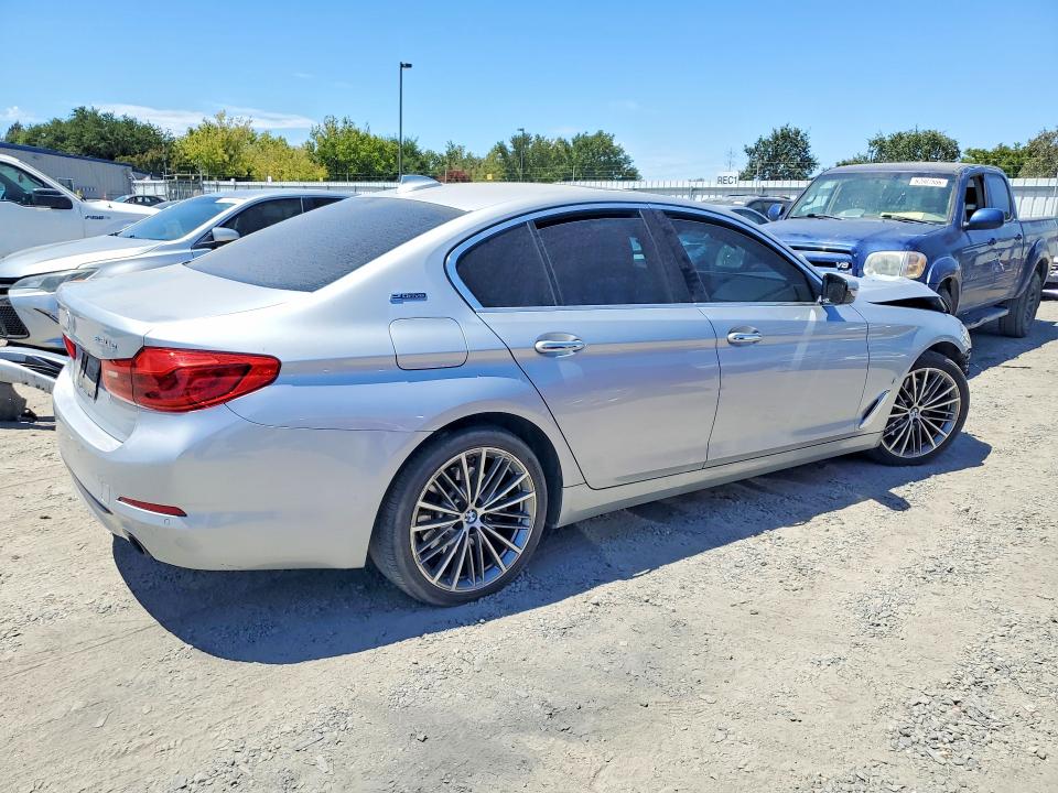 61931456 :رقم المزاد ، WBAJA9C55JB253346 vin ، 2018 Bmw 530e مزاد بيع