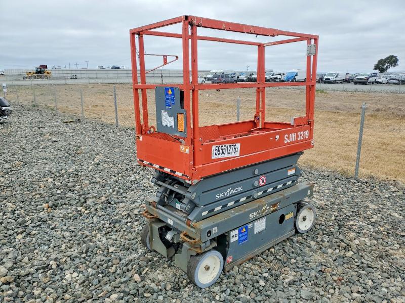 Продажа на аукционе авто 2018 Skyjack Industrial Equipment, vin: 22125525, номер лота: 59551276
