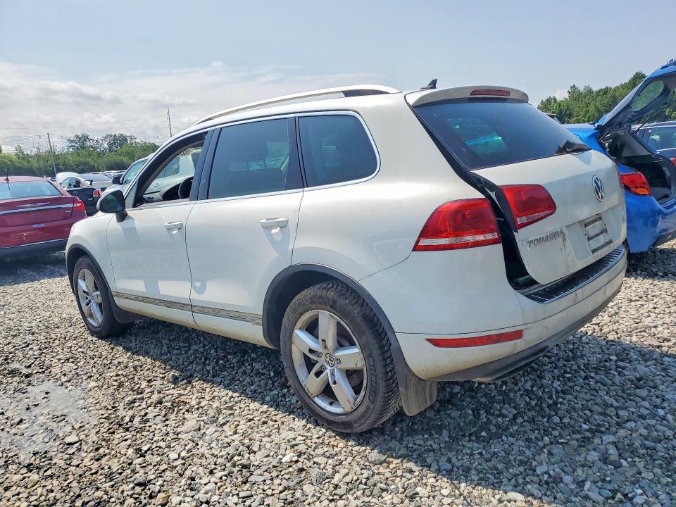 62204286 :رقم المزاد ، WVGEP9BP8DD011533 vin ، 2013 Volkswagen Touareg مزاد بيع