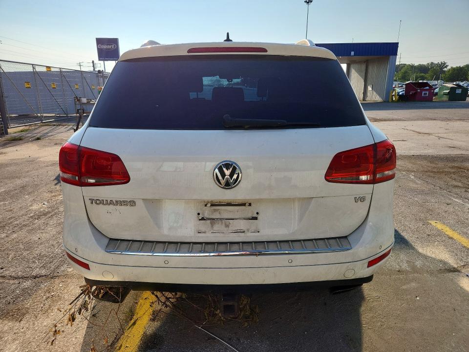 62747736 :رقم المزاد ، WVGFF9BP8CD005379 vin ، 2012 Volkswagen Touareg مزاد بيع