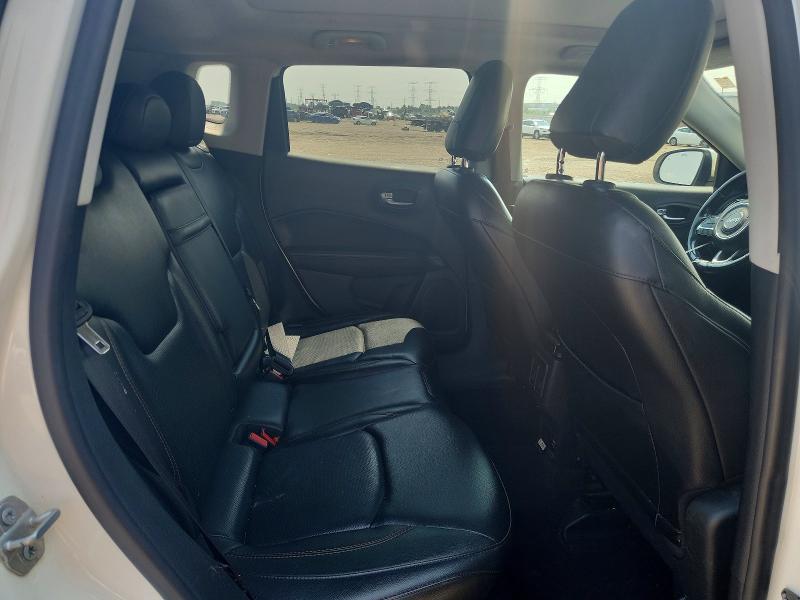 62616076 :رقم المزاد ، 3C4NJDCBXJT307350 vin ، 2018 Jeep Compass مزاد بيع