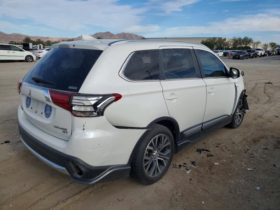 52460586 :رقم المزاد ، JA4JZ4AX1JZ064911 vin ، 2018 Mitsubishi Outlander مزاد بيع