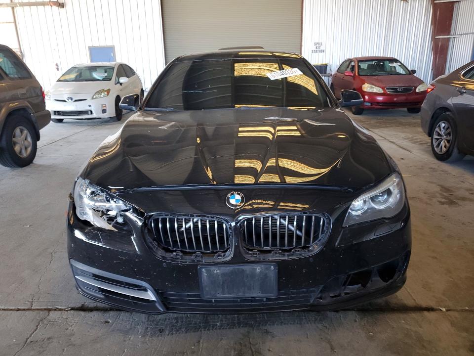 61049336 :رقم المزاد ، WBA5A5C51ED502021 vin ، 2014 Bmw 528 مزاد بيع